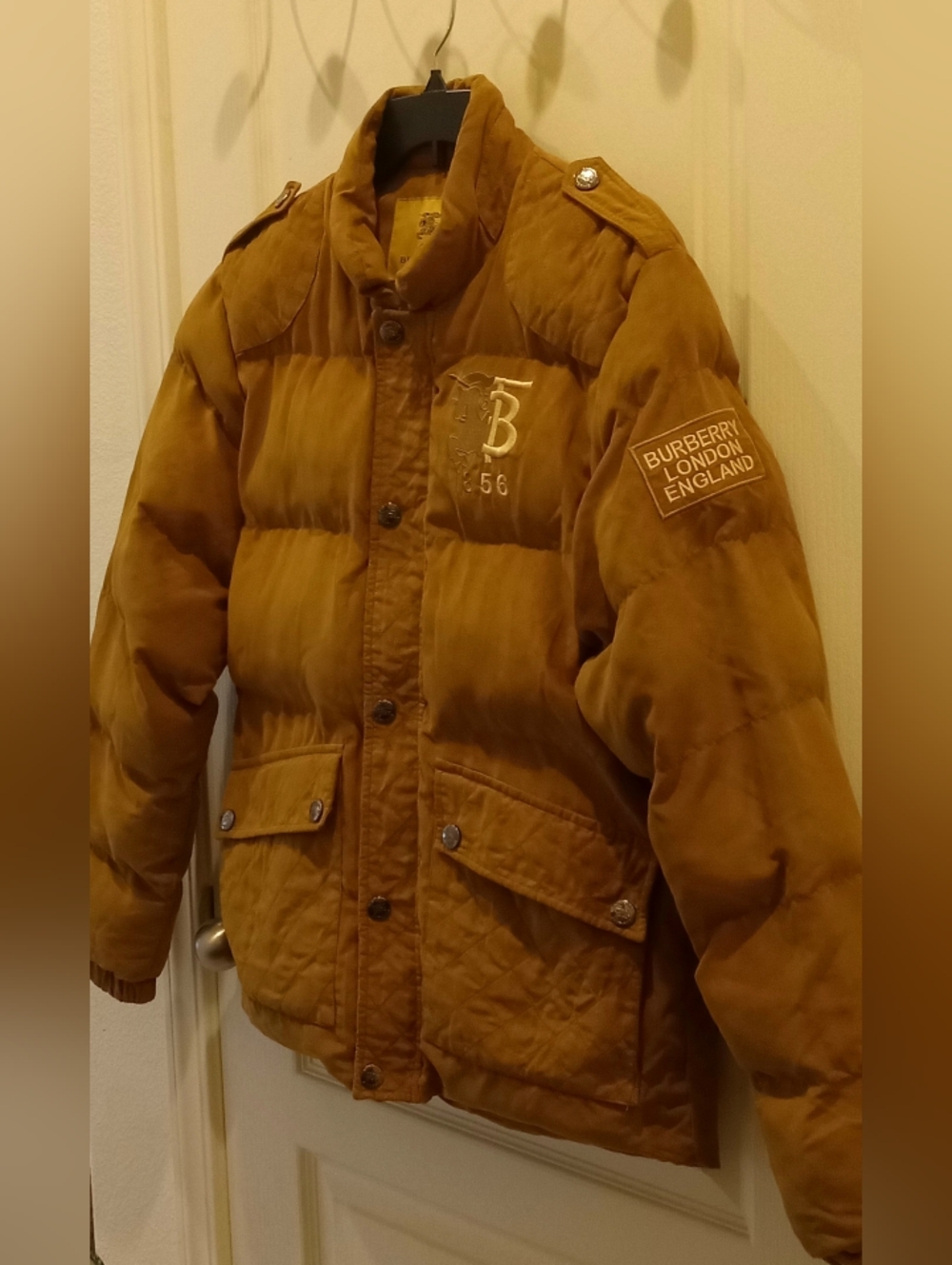 Burberry Men's Puffer Jacket in Camel Brown